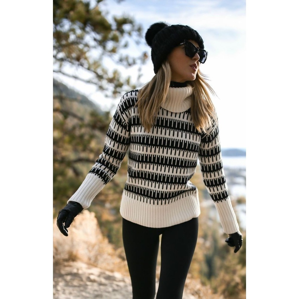 Theory Wyndora Sweater Women's Small Cream/Black Wool Cashmere Knit Turtleneck